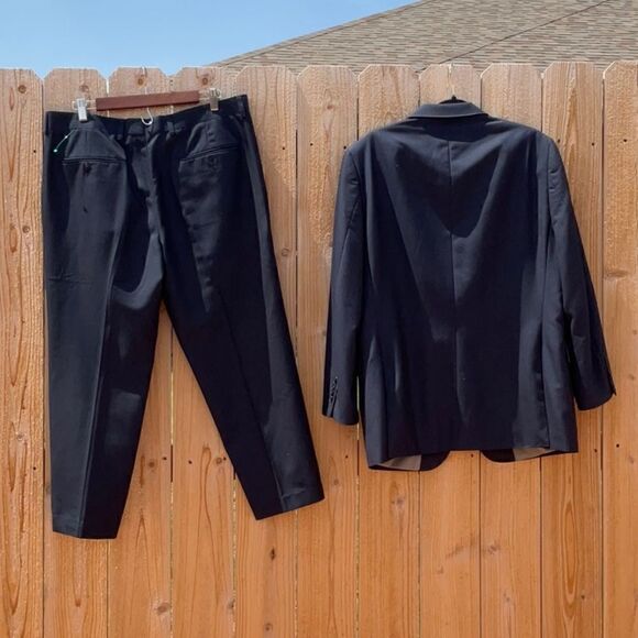 🔥 Take 50% OFF- J. Ferrar Slim Fit 2pcs Men’s Suit, Jacket 44R / Pant 36X30 - Picture 10 of 16